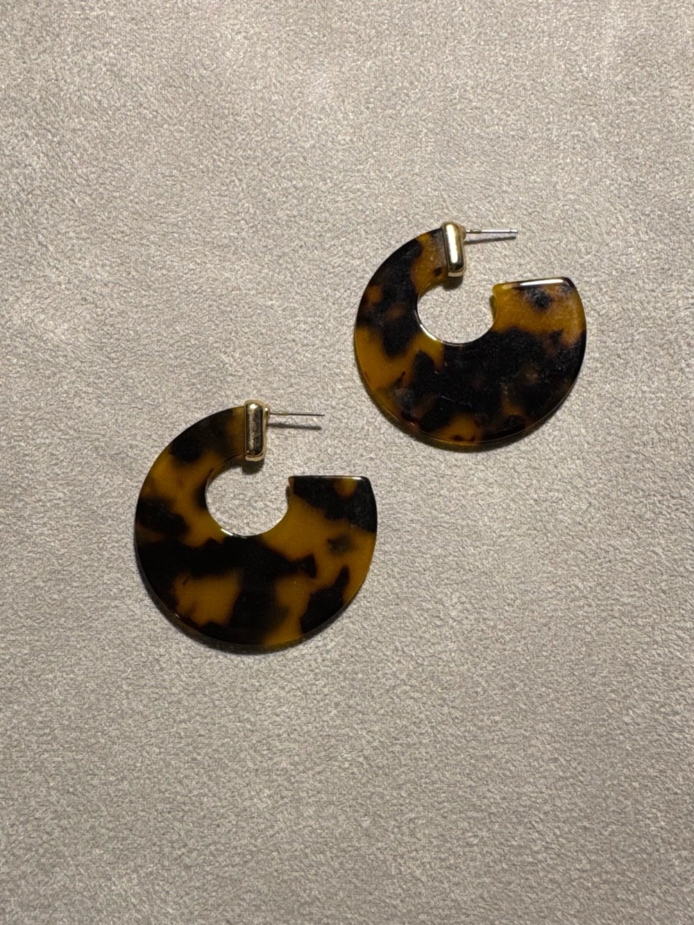 Tortoiseshell Hoop Drop Earrings - Brown Acrylic